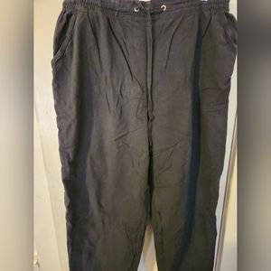 *16W White Stag Black Pants